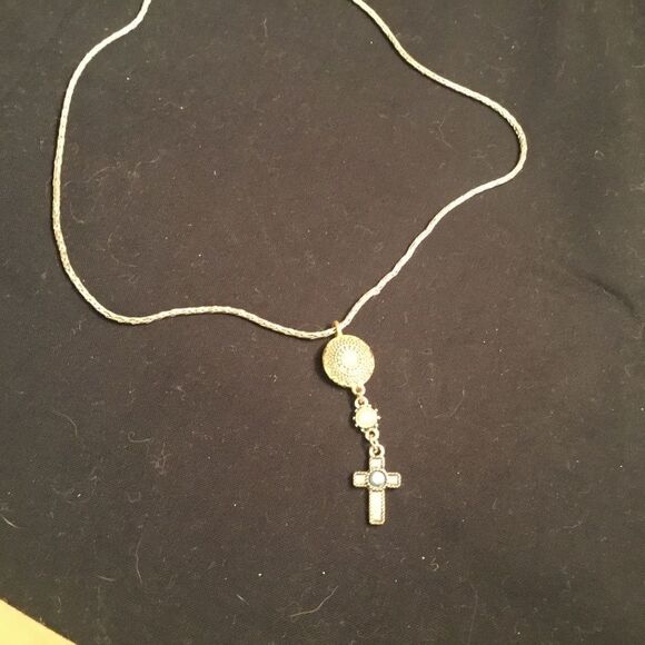 Silvertone Adjustable Chain With Charm Pendant - Picture 2 of 5